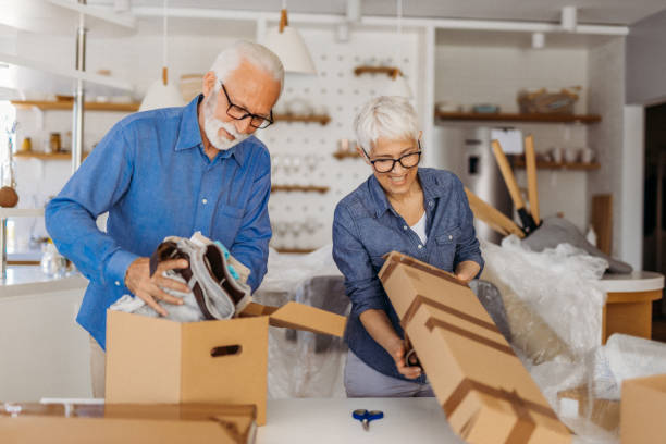 istock Senior couple moving 1324113468