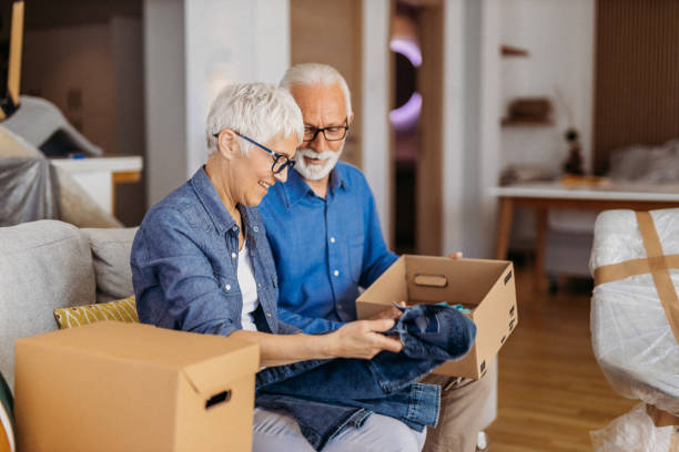 istock Senior couple moving 1324114869