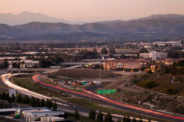 ирвайн - irvine california california orange county traffic стоковые фото и изображения