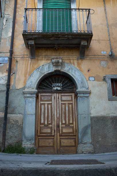istock country entrances in Italy 1324221918