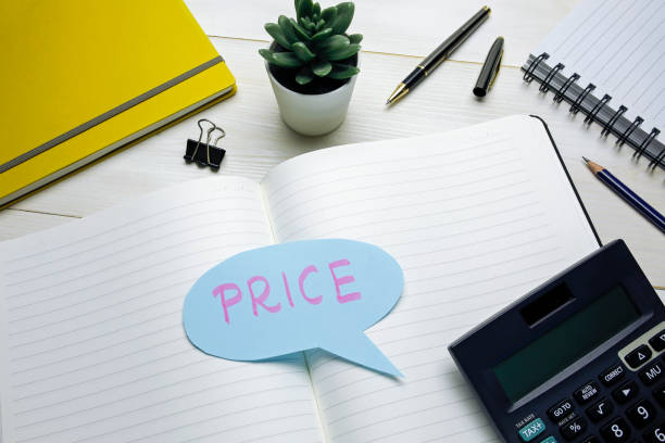 istock price word written in speech bubble 1324241576