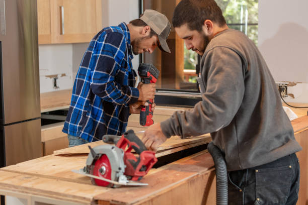 istock Remodeling Kitchen - Installing kitchen countertops in home remodel 1324325322