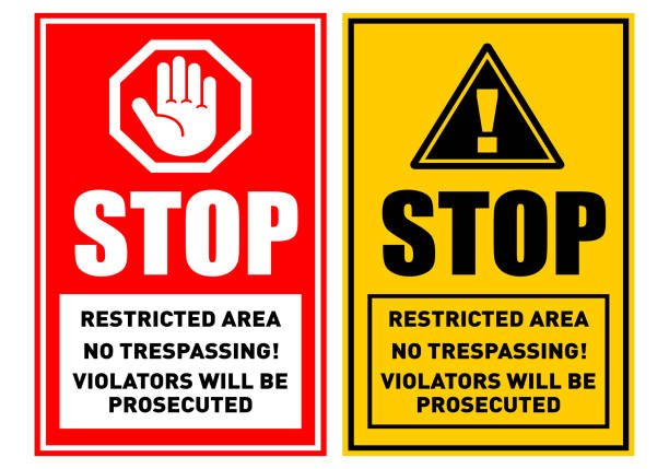 ilustraciones, imágenes clip art, dibujos animados e iconos de stock de signo de prohibición de propiedad privada - restricted area sign