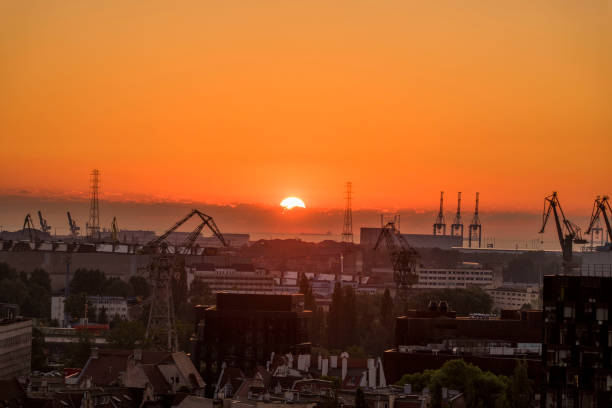 istock sunrise in the city 1324412521