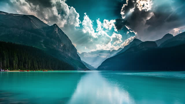 Lake Louise in Banff National Park, Canada - Time Lapse