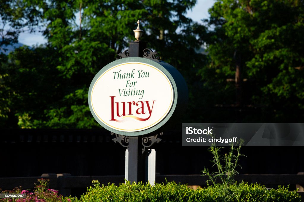 Sign outside of Luray, Virginia"Thank you for visiting Luray" Luray Stock Photo