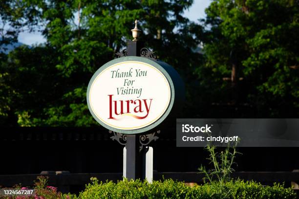 Sign Outside Of Luray Virginiathank You For Visiting Luray Stock Photo - Download Image Now