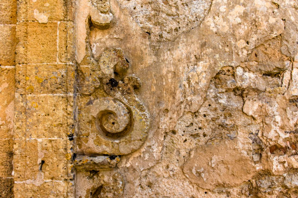 istock 2021 06 01 Erice embroidery on the wall 1324577212