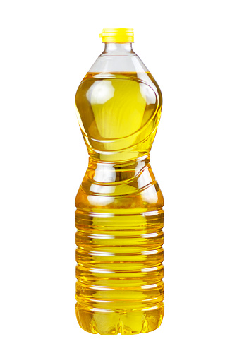 Soybean vegetable oil in plastic packaging for use in residential kitchens and restaurants