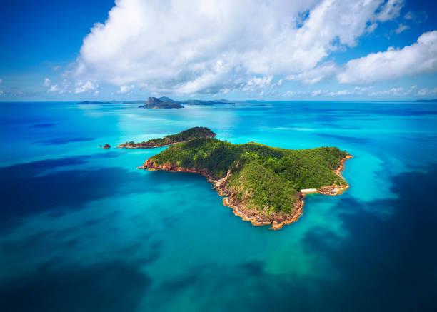 Whitsunday Islands Aerial over the Whitsunday islands great barrier reef marine park stock pictures, royalty-free photos & images