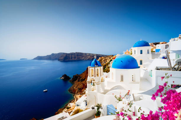 istock Oia, traditional greek village 1324732143
