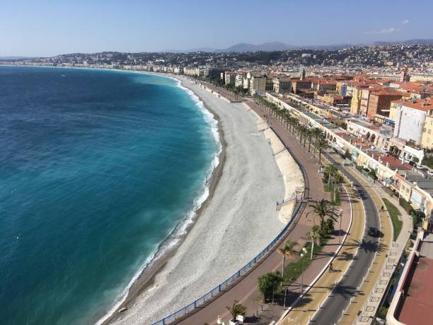 istock Promenade des Anglais 1324756568