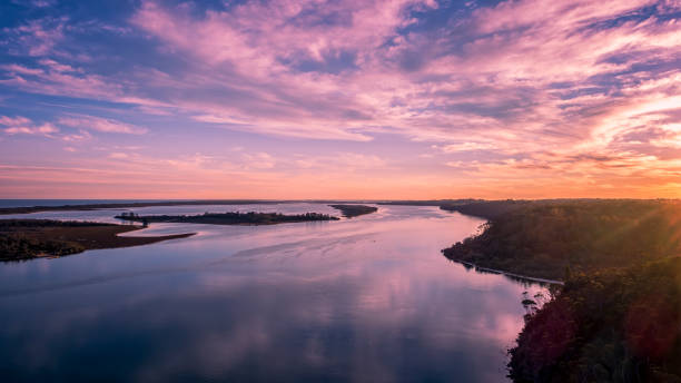 istock Lakes Entrance at dusk 1324815552