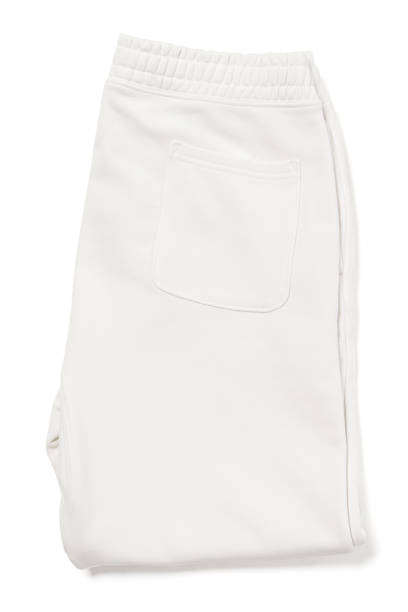 pantalon de survêtement blanc sur fond blanc - short phrase photos et images de collection