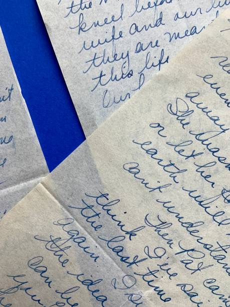 istock Old Love Letters 1940s WWII 1324868353