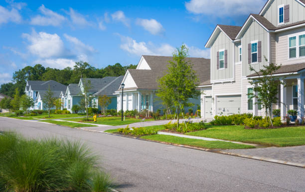 istock Florida Neighborhood 1324946302