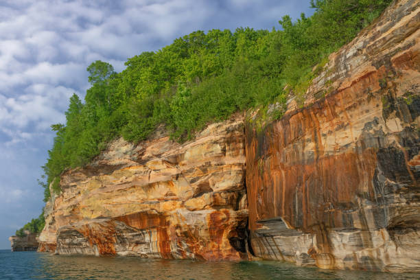 istock Pictured Rocks National Lakeshore 1325047082