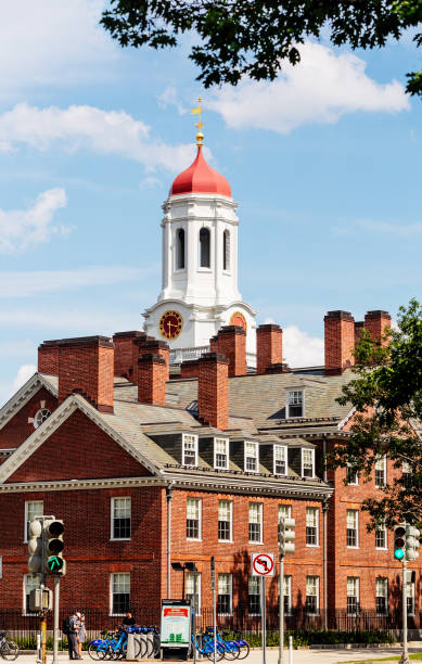 dunster house no campus da harvard univeristy - cambridge massachusetts - dunster house - fotografias e filmes do acervo