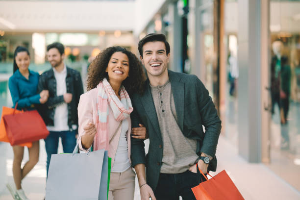 istock Couple in the shopping mall 1325220854