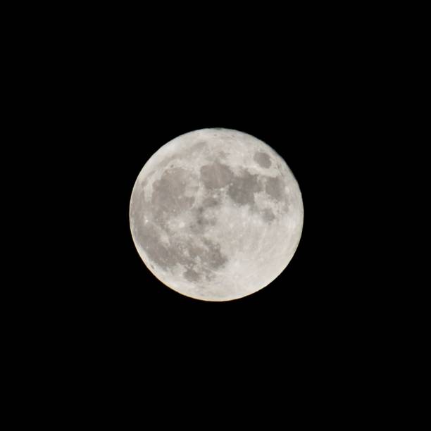 istock June 2021 Strawberry Supermoon 1325336619