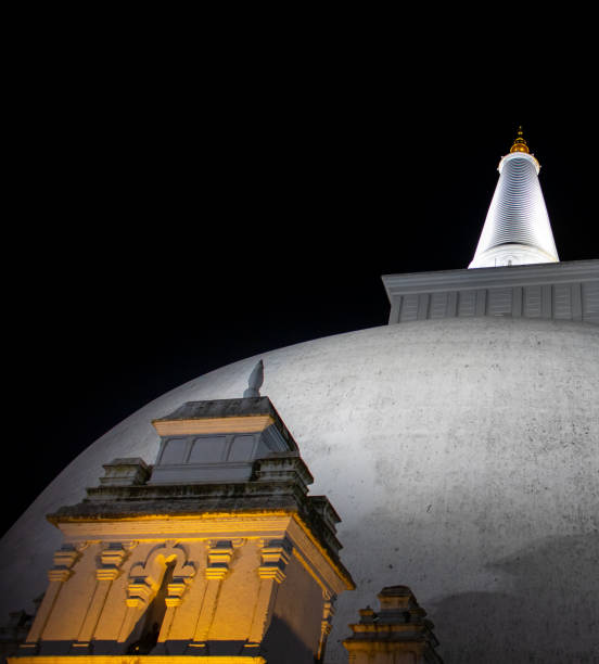 istock Ruwanweli Maha Seya Stupa glowing in the night. 1325345535