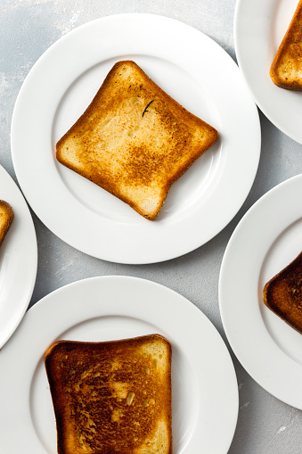 Toasted toast bread on plates