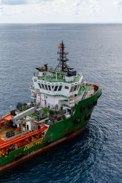 istock Sea tow in the high sea 1325356696