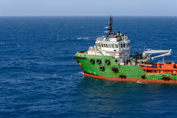 istock Sea tow in the high sea 1325357441