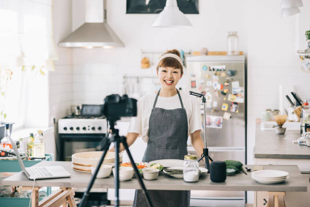 istock Japanese food vlogger at home 1325387615