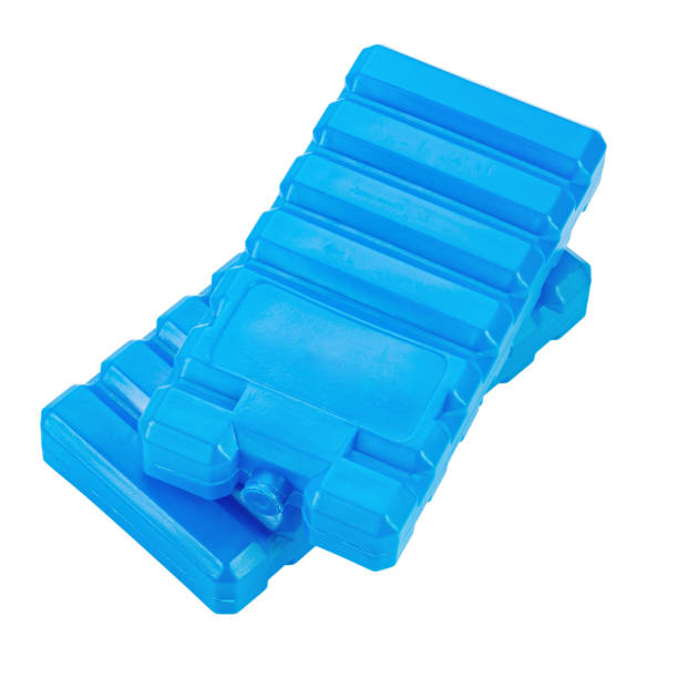 istock Two ice packs isolated on a white background. 1325431150