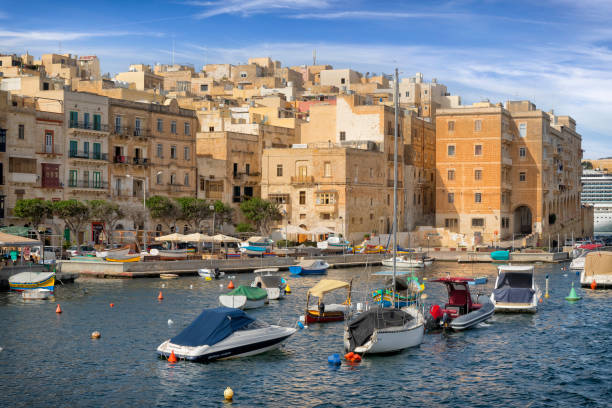 istock Malta - Mediterranean travel destination, bay in Isla 1325467130
