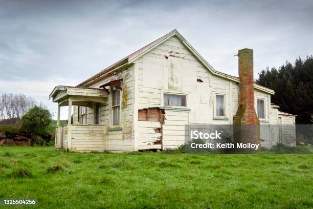 Derelict Farm House Stock Photo - Download Image Now - House, Run-Down, Smoke Stack