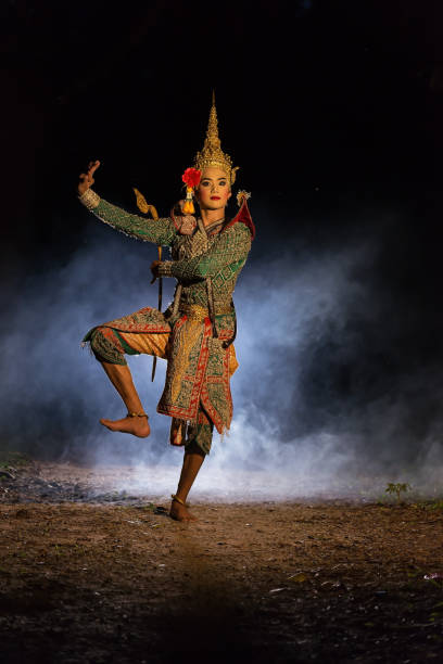 Thai Ramayana literature actor in Ayuthaya province, Thailand. Thai Ramayana literature actor in Ayuthaya province, Thailand. thai dance stock pictures, royalty-free photos & images