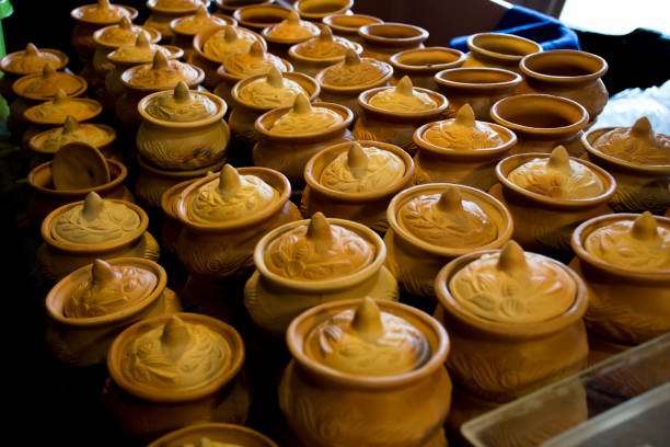 istock Many clay pots are lined up beautifully. 1325525684