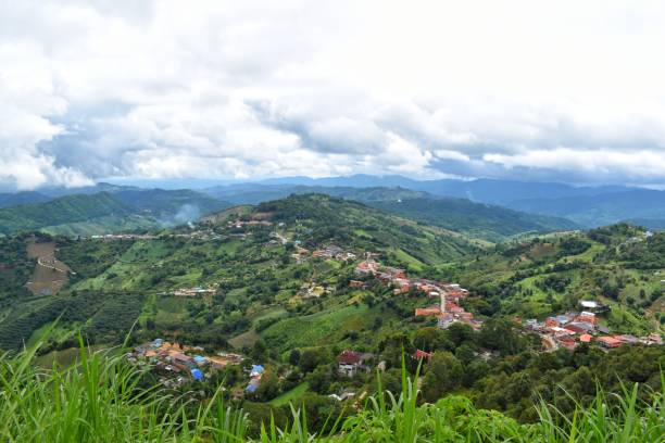 istock Mountains view and clouds in the sky at Doi Mae Salong. 1325526565