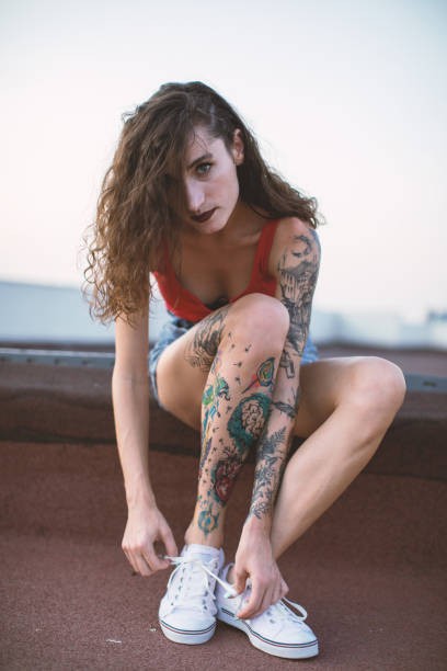 istock Tattooed Women 1325546881