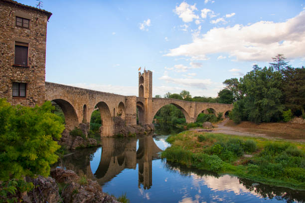 istock Bridge across EL Fluvia River in Besalu 1325584655