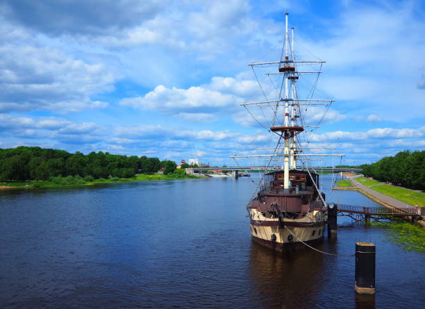 miasto veliky novgorod szczegóły i elementy architektury - novgorod zdjęcia i obrazy z banku zdjęć