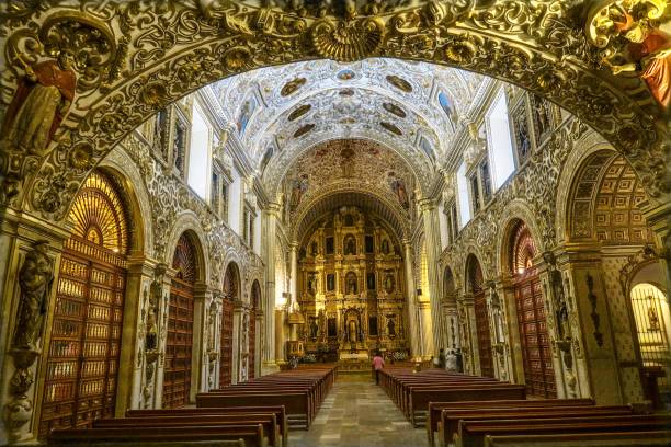 istock Spectacular Church Ceiling 1325607223