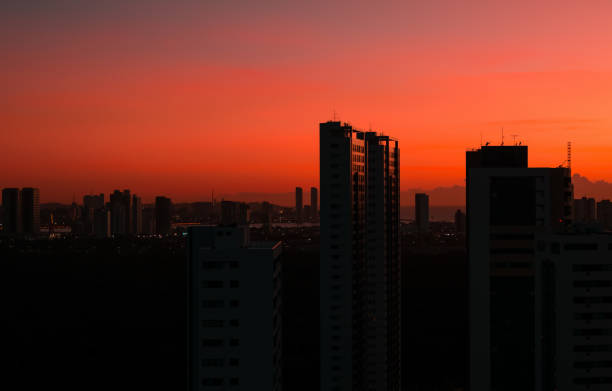istock Sunrise in Boa Viagem 1325658089