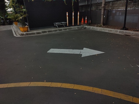arrow direction on the street
