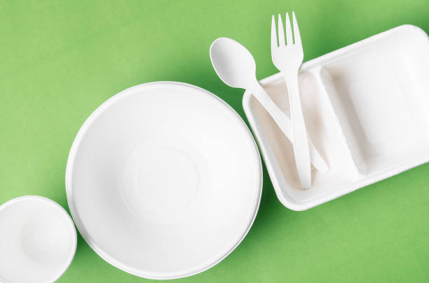 istock Eco friendly biodegradable paper disposable for packaging food 1325736128