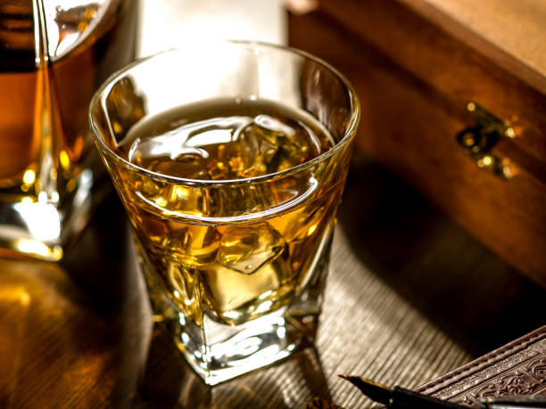 istock Whisky on the rocks 1325749586