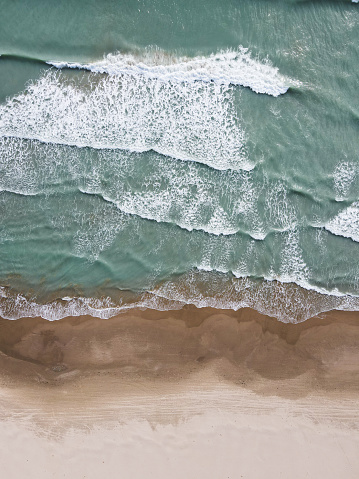 Vista aérea de olas en playa Miramar, Tamaulipas, México. photo