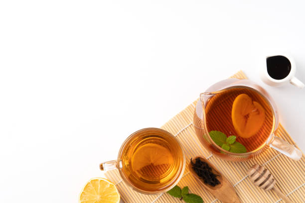 레몬과 민트꿀 홍차의 디자인 컨셉 탑 뷰. - mint tea lemon tea leaves glass 뉴스 사진 이미지