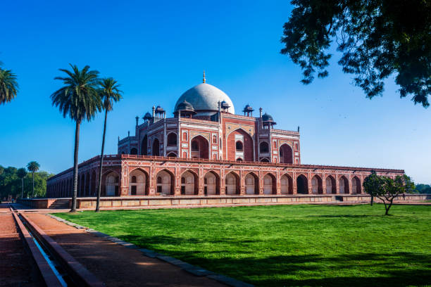 istock Humayun's Tomb, Delhi, India 1325842897