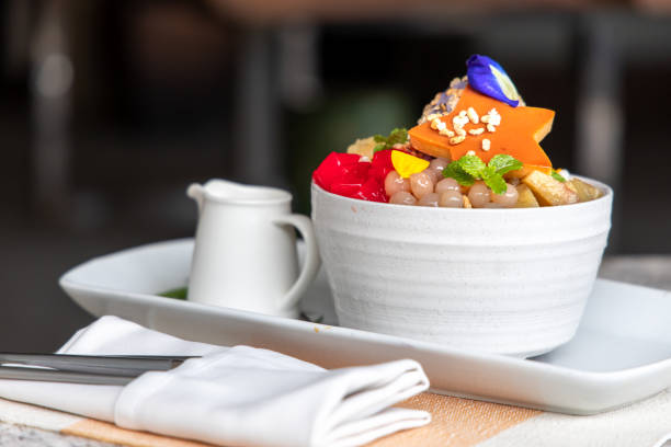 istock Popular Filipino desert Halohalo 1325862983