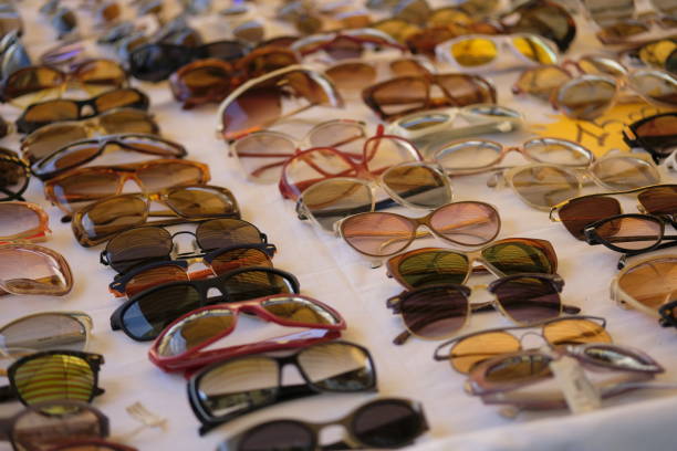 istock Flea Market in Milan 1325876772