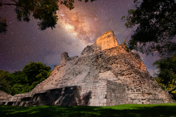 ruínas maias da via láctea - mayan riviera - fotografias e filmes do acervo