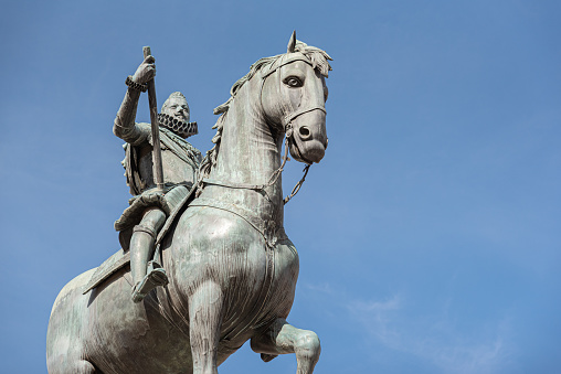 Sculpture in the Plaza Mayor of Felipe III on horseback for the day